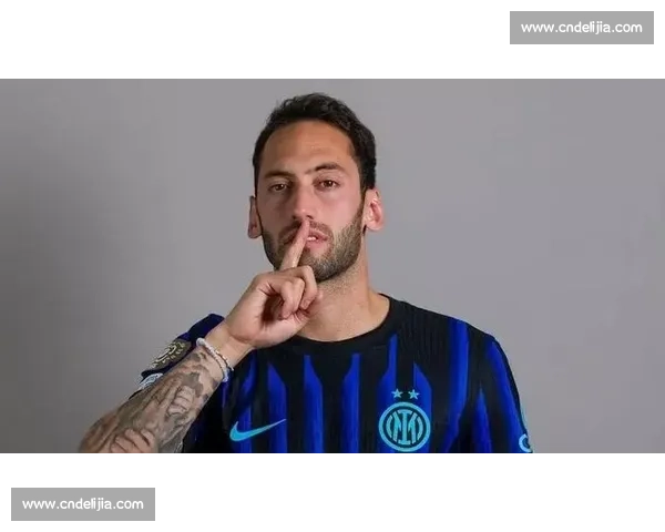 加拉塔萨雷 1500 万欧报价恰尔汗奥卢,国米坚持 4000 万欧要价 加拉塔萨雷 1500 万欧报价恰尔汗奥卢,国米坚持 4000 万欧要价