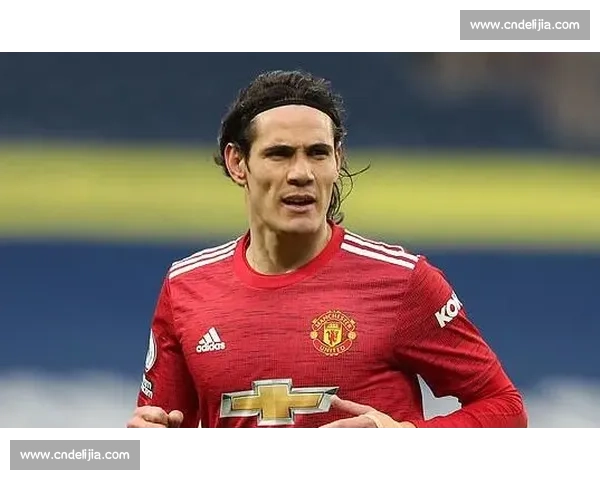 博格巴探访博卡更衣室：红魔旧将温情重聚