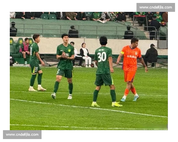 国安 废柴年龄组 扎堆引争议 04 后小将范双杰成唯一逆势标杆