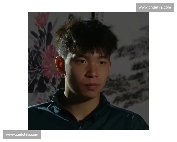 王钰栋挂帅国足东亚杯首秀，00 后新星挑大梁