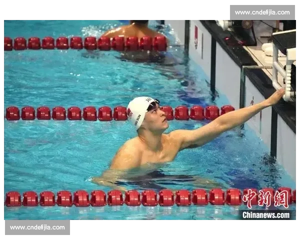 徐嘉余发文晒毕业照：从泳池 “鱼雷” 到校园 “学霸”，世锦赛备战再出发！